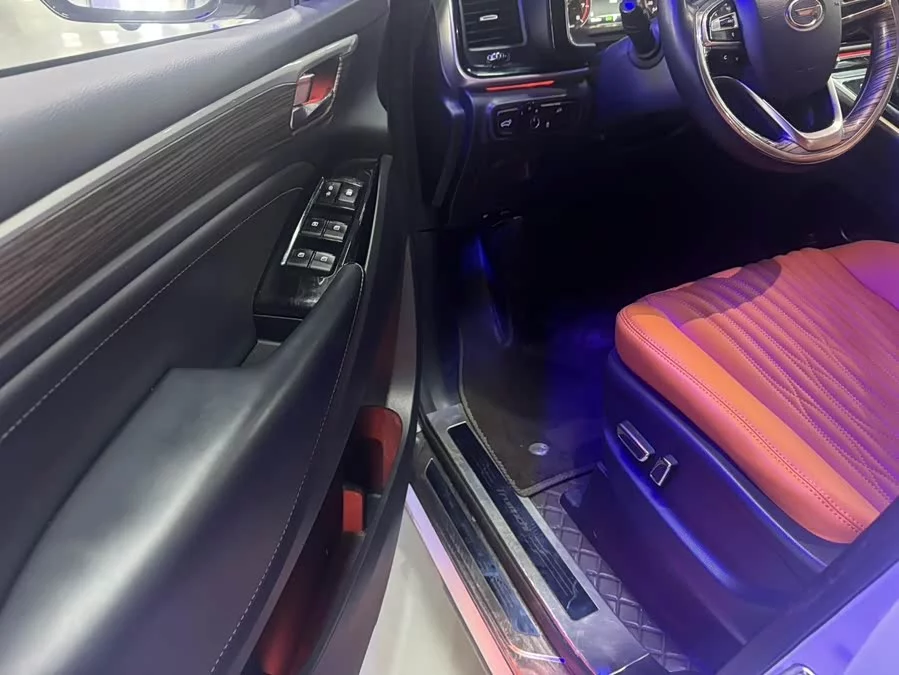 GAC Trumpchi M8