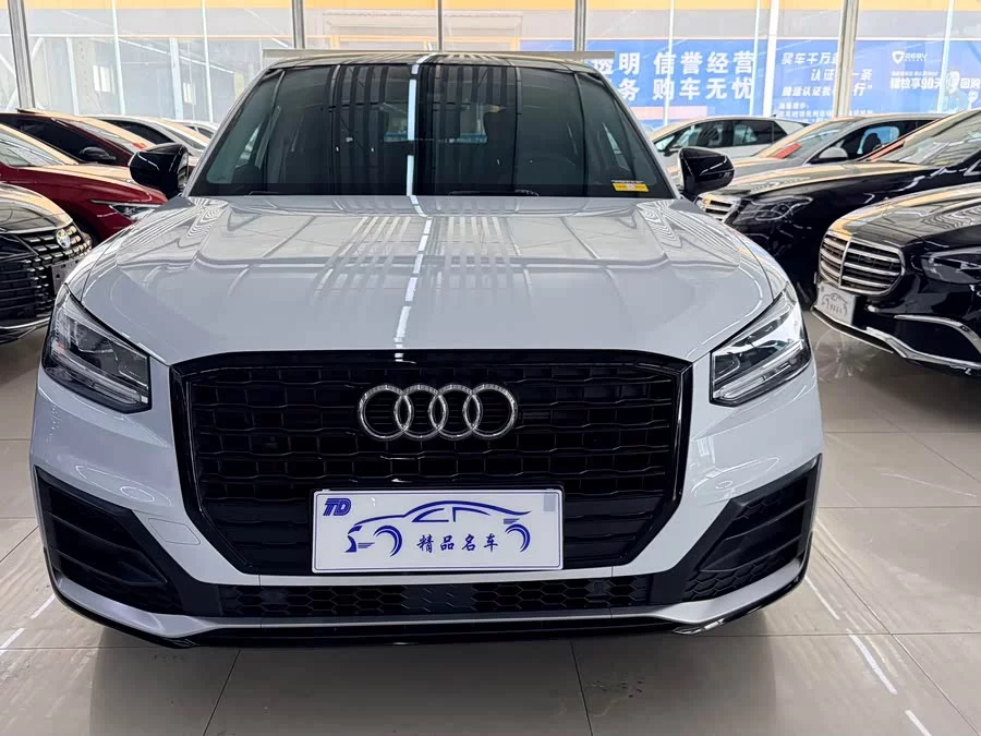 Audi Q2L