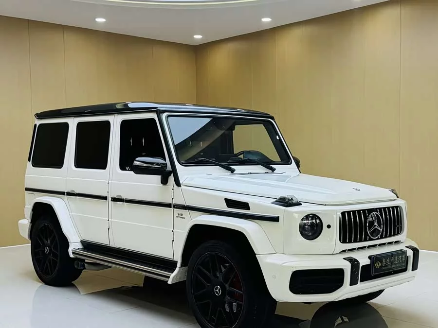 Mercedes Benz G-rated