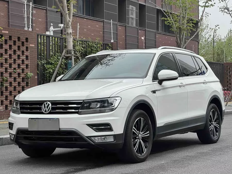 Volkswagen Tiguan L