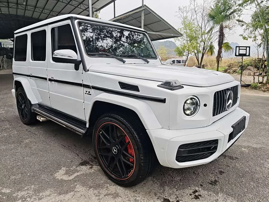 Mercedes Benz G-rated