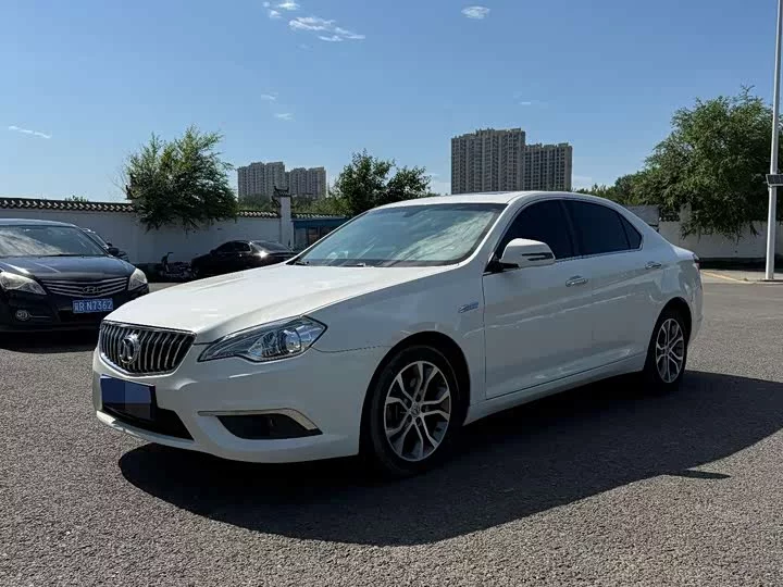 BAIC Saab D70