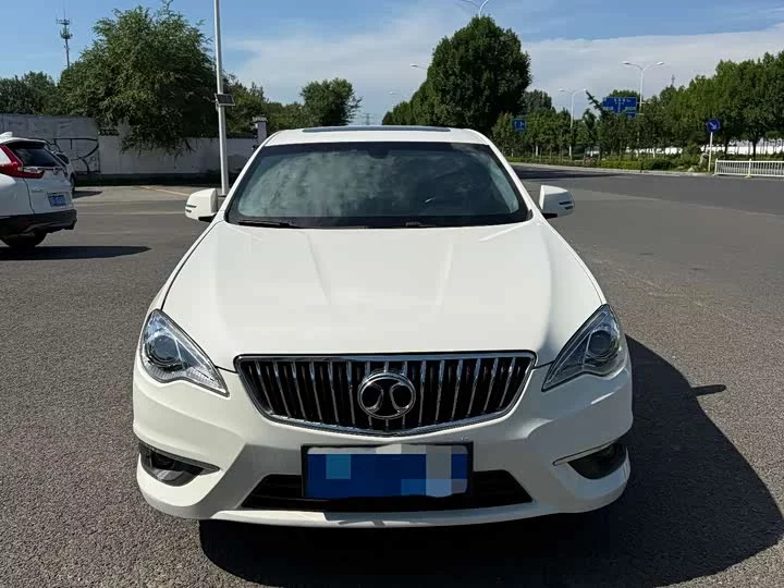 BAIC Saab D70