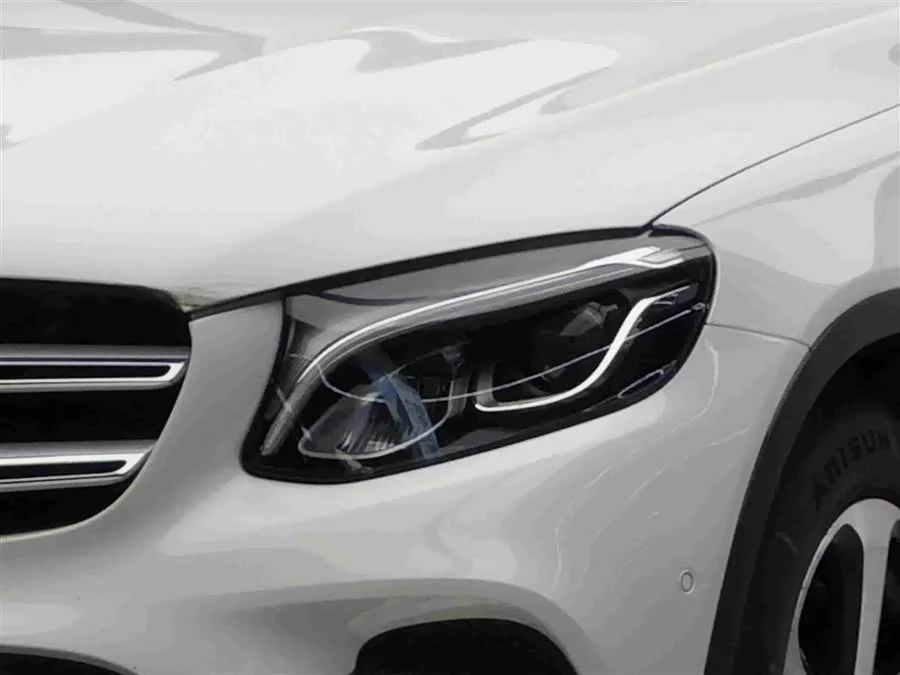 Mercedes Benz GLC