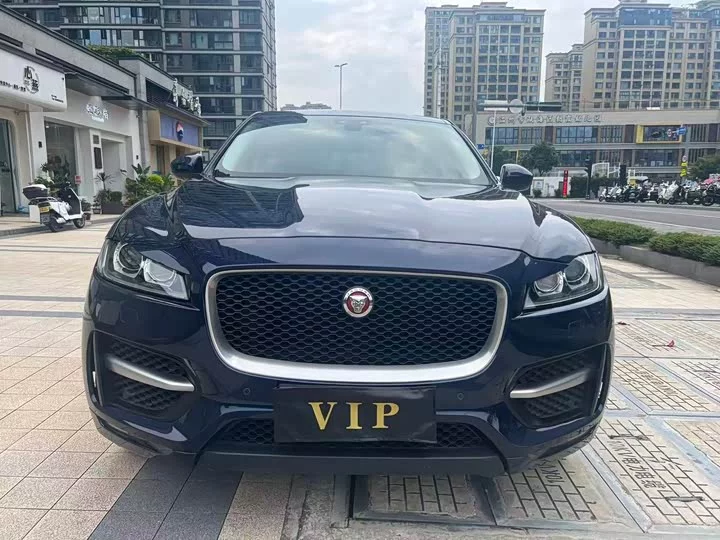 Jaguar F-PACE