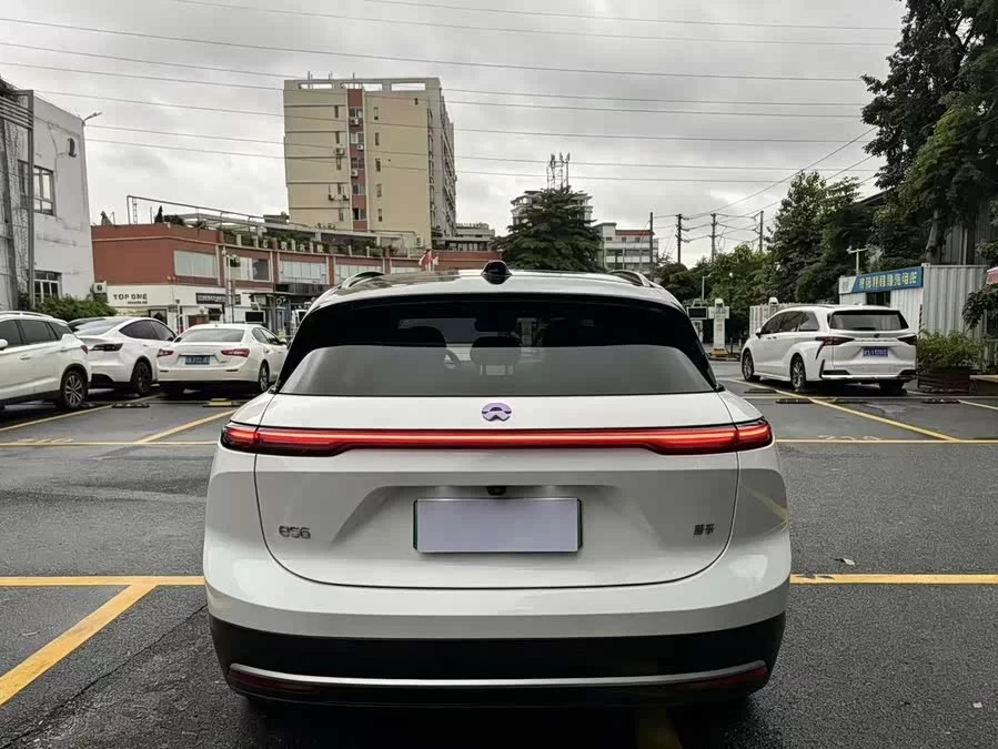 NIO ES6