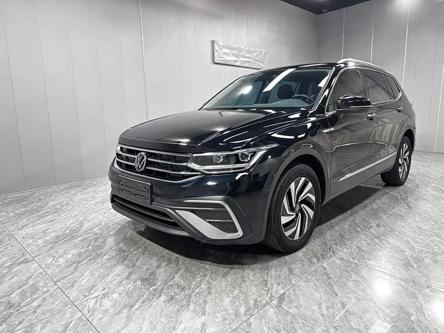 Volkswagen Tiguan L