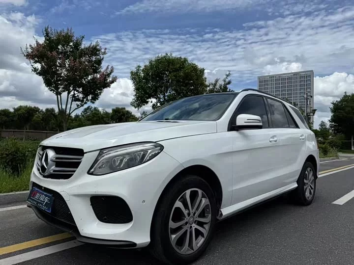 Mercedes-Benz GLE (Imported)