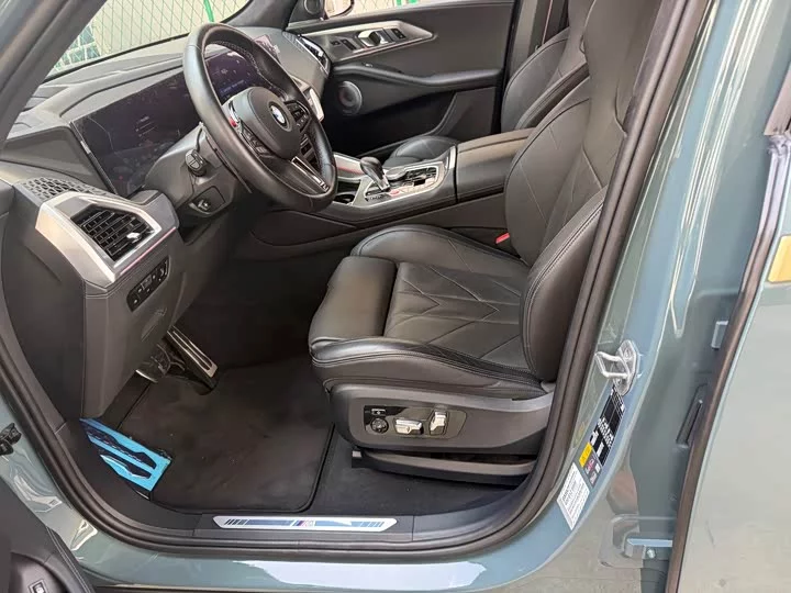 BMW XM