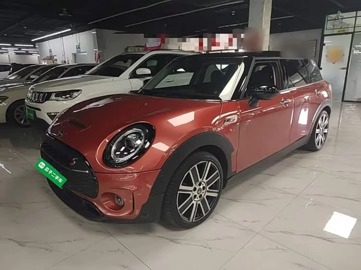 MINI CLUBMAN