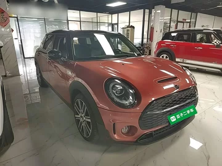 MINI CLUBMAN