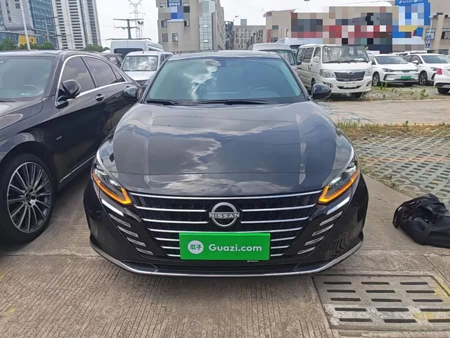 Nissan Teana