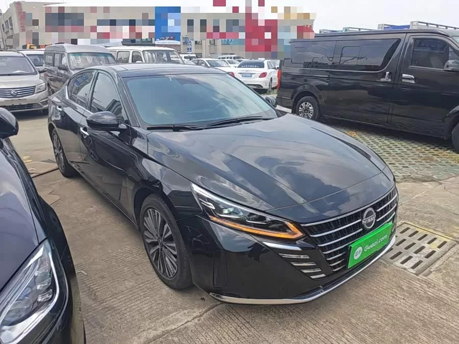 Nissan Teana