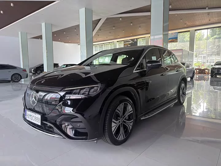 Mercedes-Benz EQE SUV