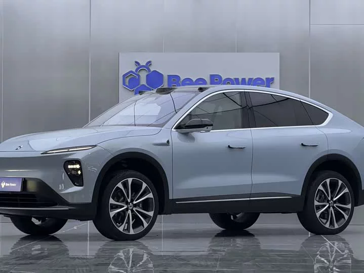 NIO EC7