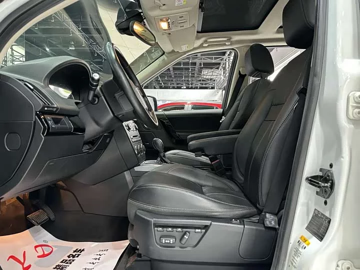 Land Rover Freelander 2