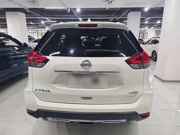 Nissan Qijun