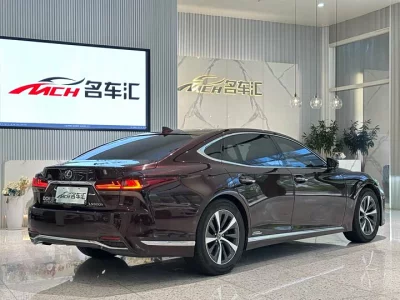 Lexus LS
