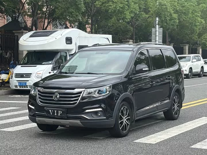 Forthing Fengxing SX6