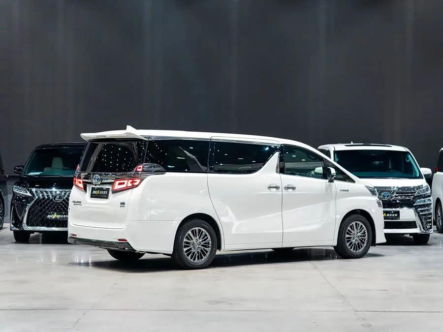 Toyota Crown Vellfire