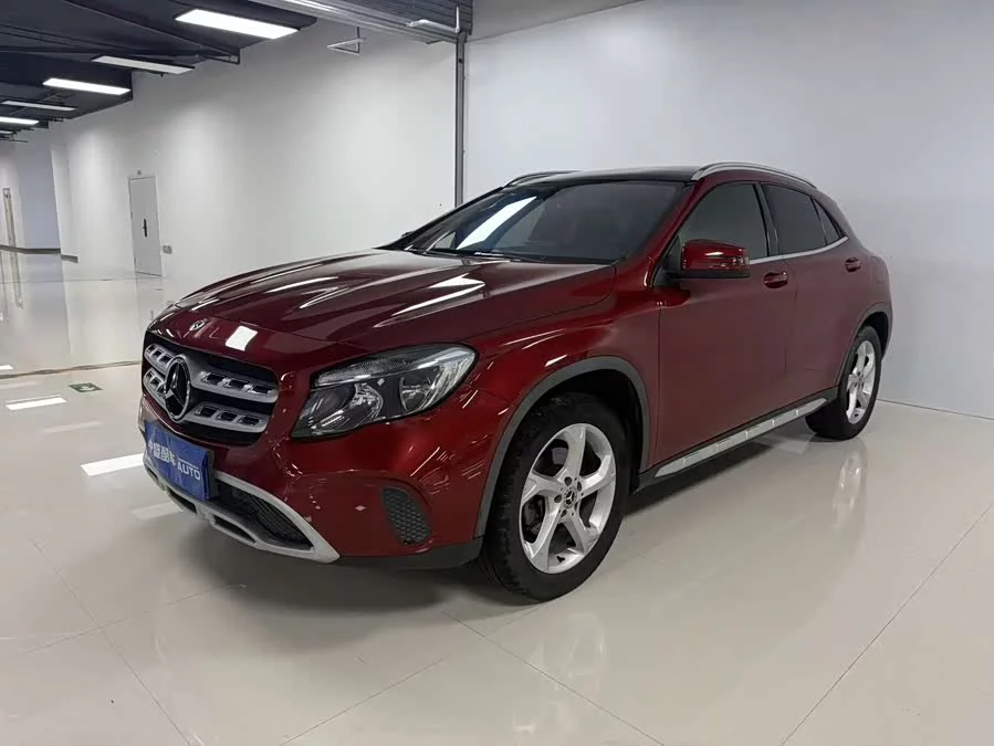 Mercedes Benz GLA