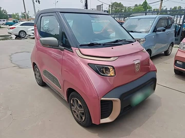 Baojun E200
