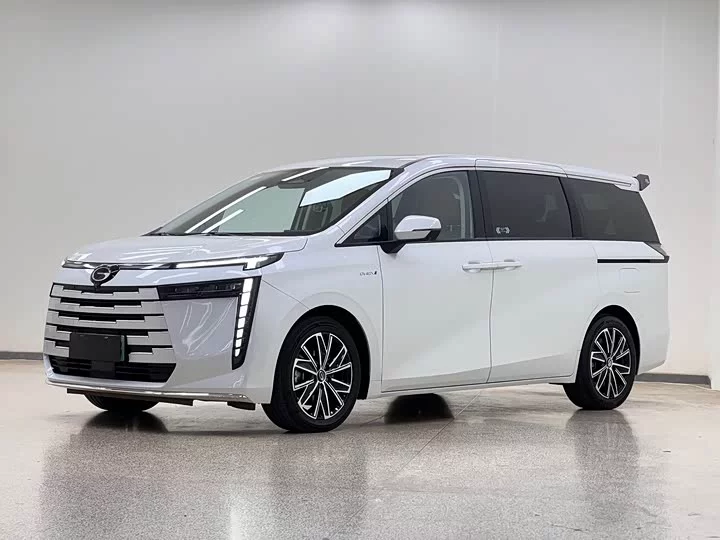 GAC Trumpchi E8 PHEV