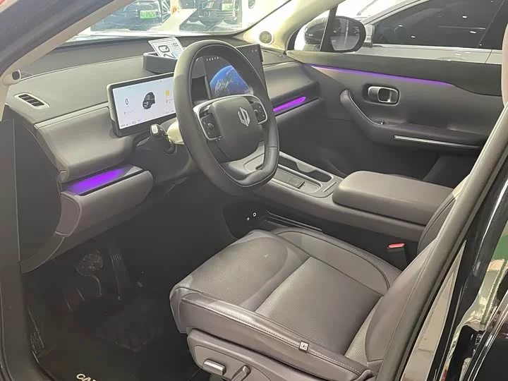 Leapmotor C16