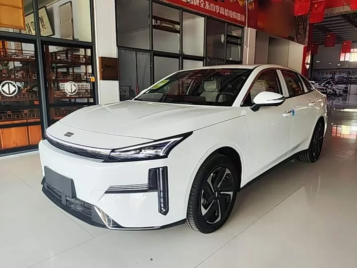 Geely Galaxy L6