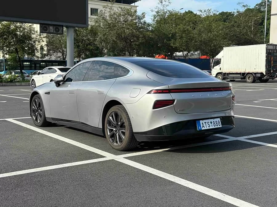 Xpeng P7