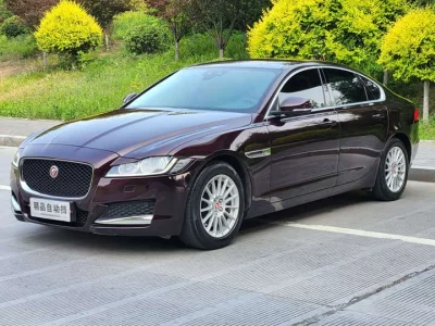 Jaguar XF
