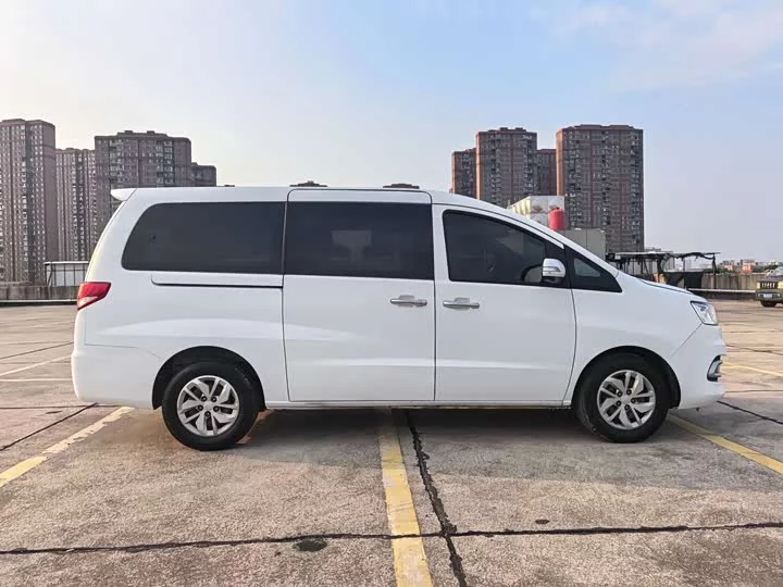 JAC Ruifeng M4