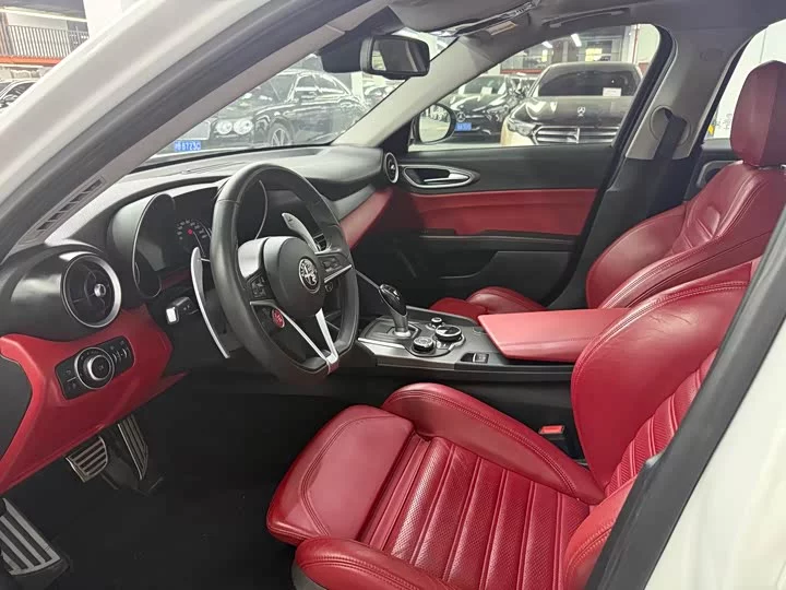 alfa romeo Giulia Juliet