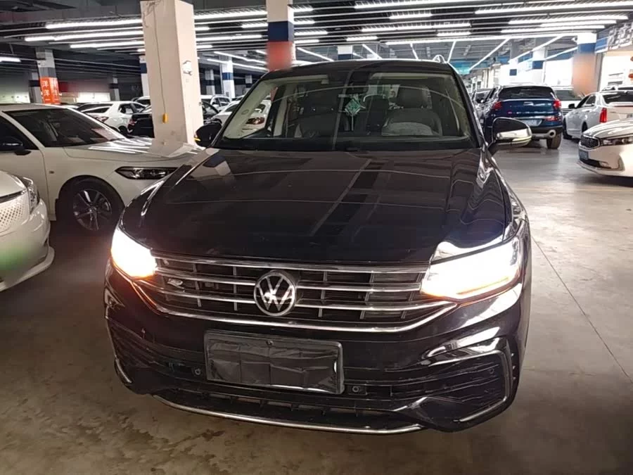Volkswagen Tiguan L