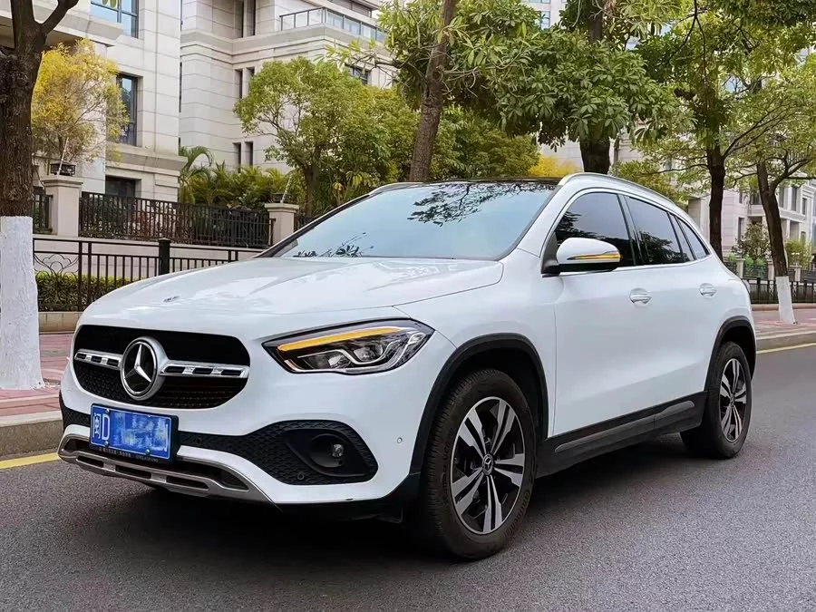 Mercedes Benz GLA