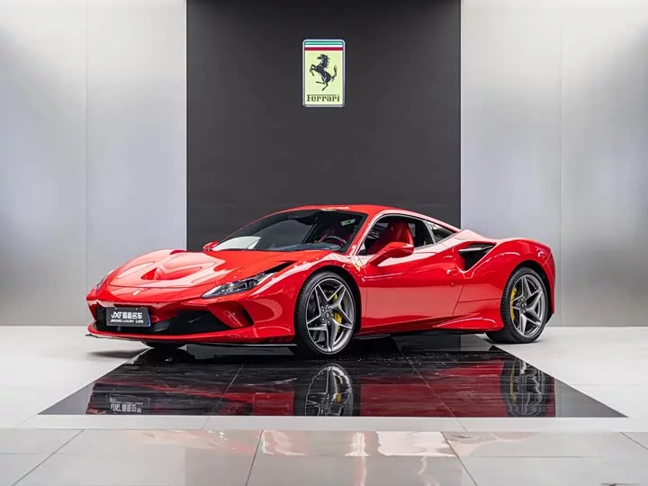 ferrari F8