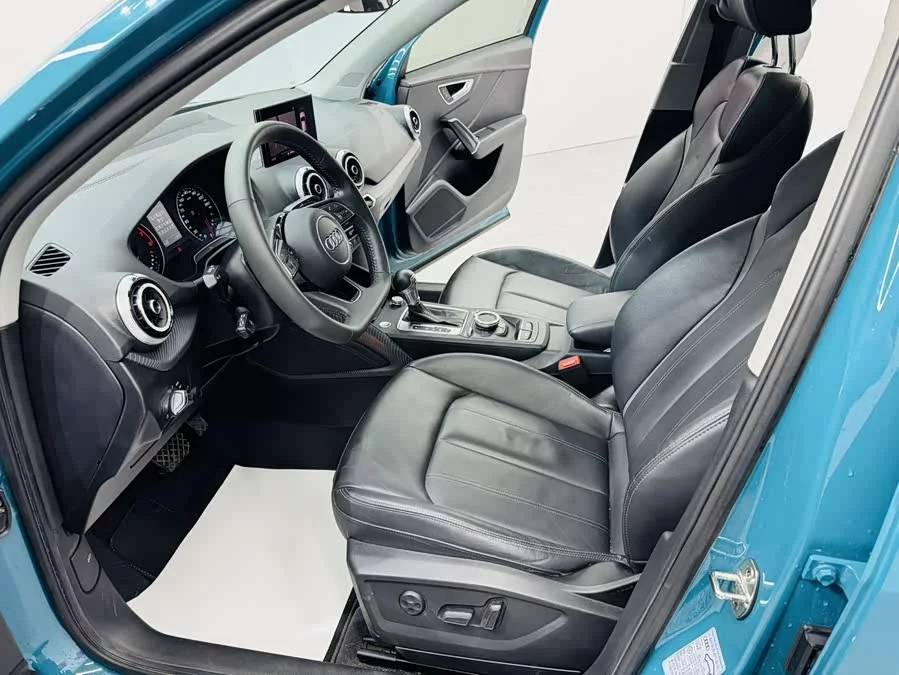 Audi Q2L