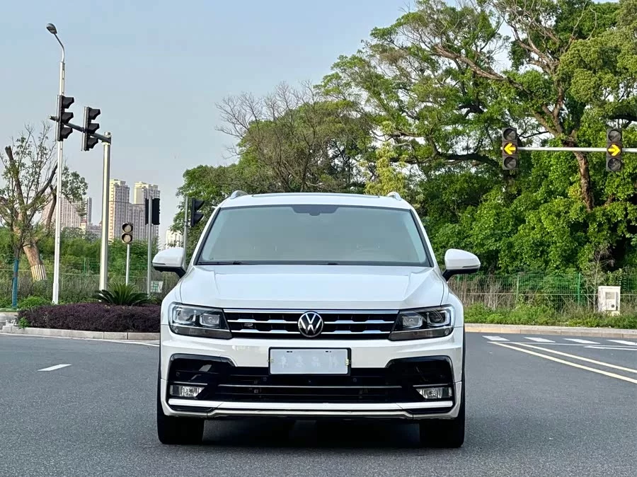 Volkswagen Tiguan L