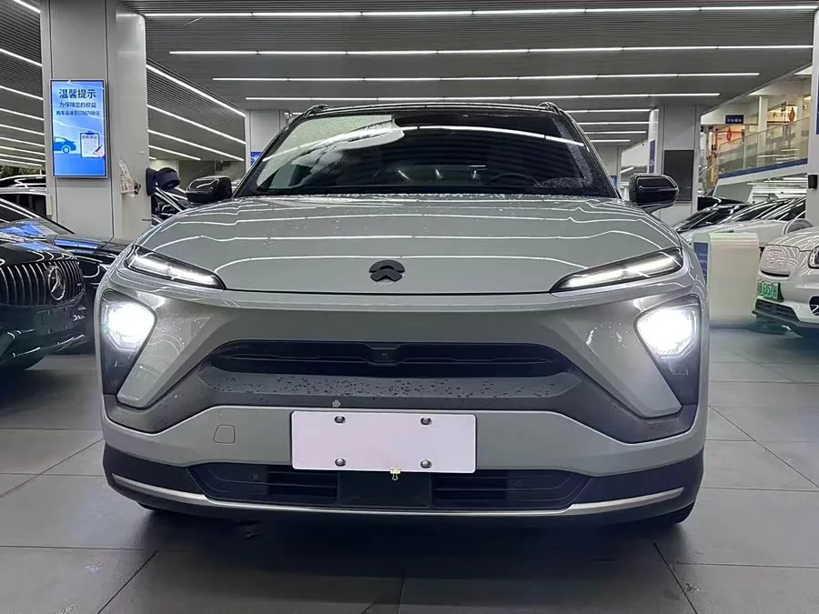 NIO ES6