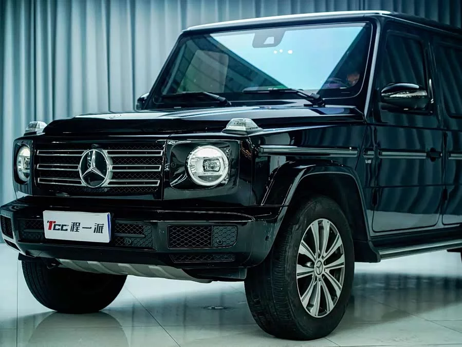 Mercedes Benz G-rated