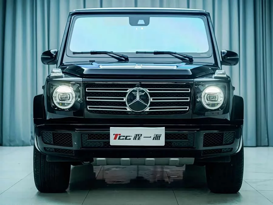 Mercedes Benz G-rated