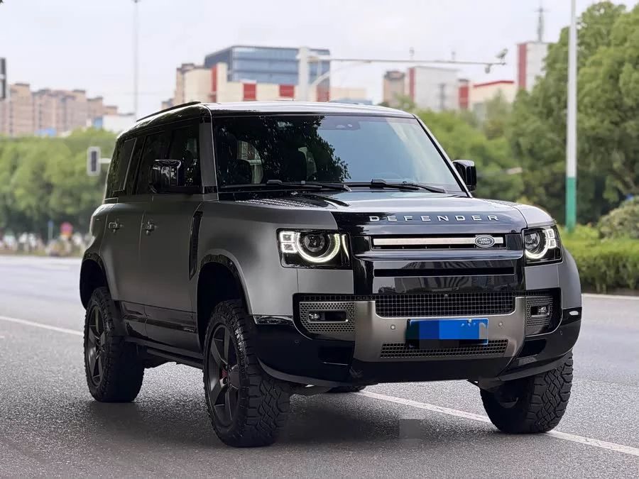Land Rover guard