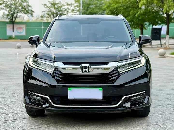 Honda Crown Road