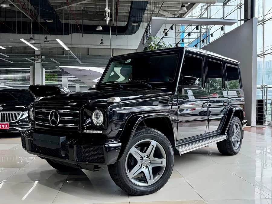 Mercedes Benz G-rated