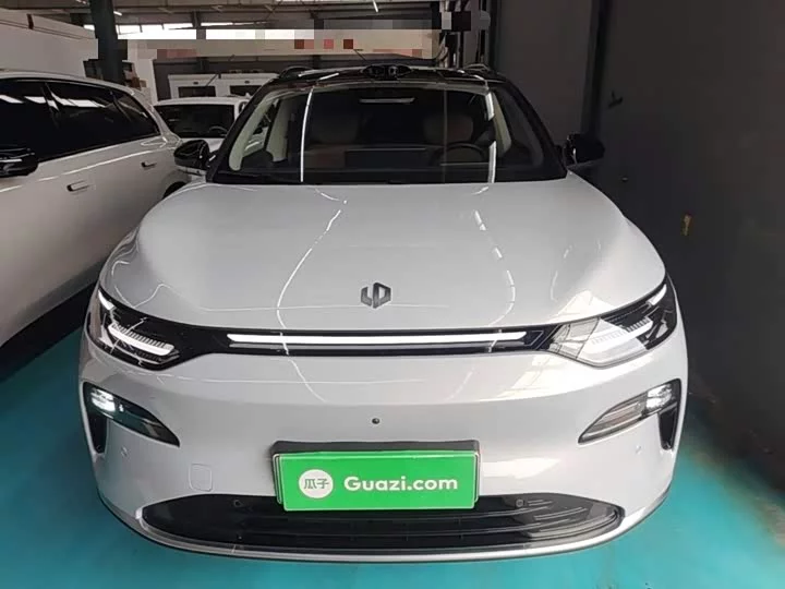 Leapmotor Zero running C11