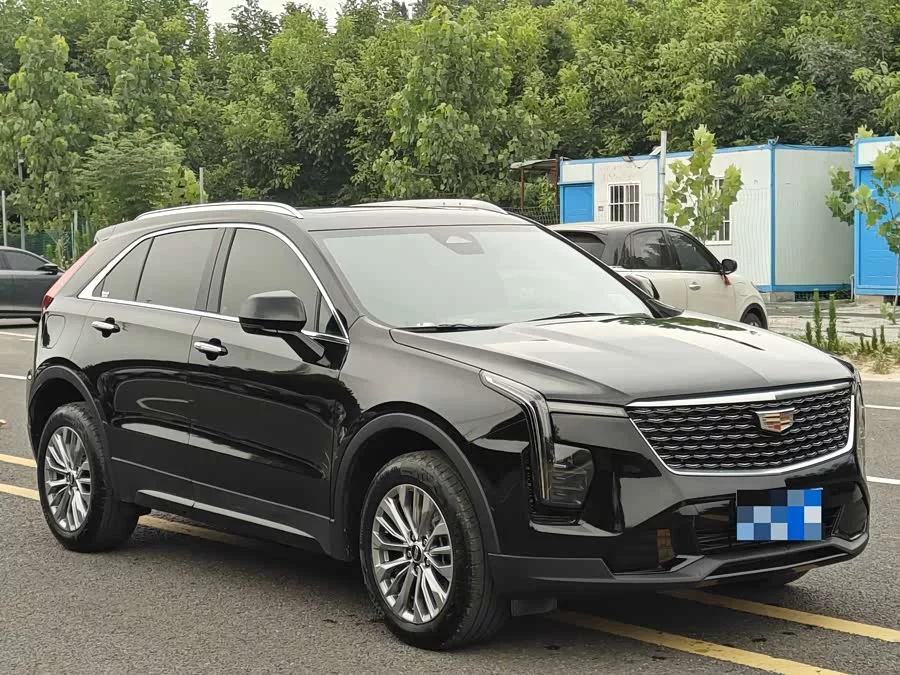 Cadillac XT4