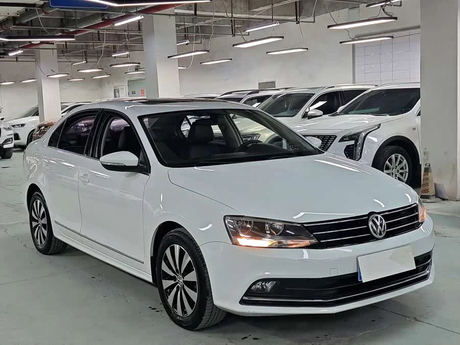 Volkswagen Sagitar