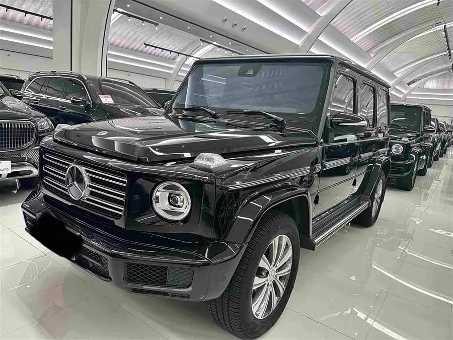 Mercedes Benz G-rated