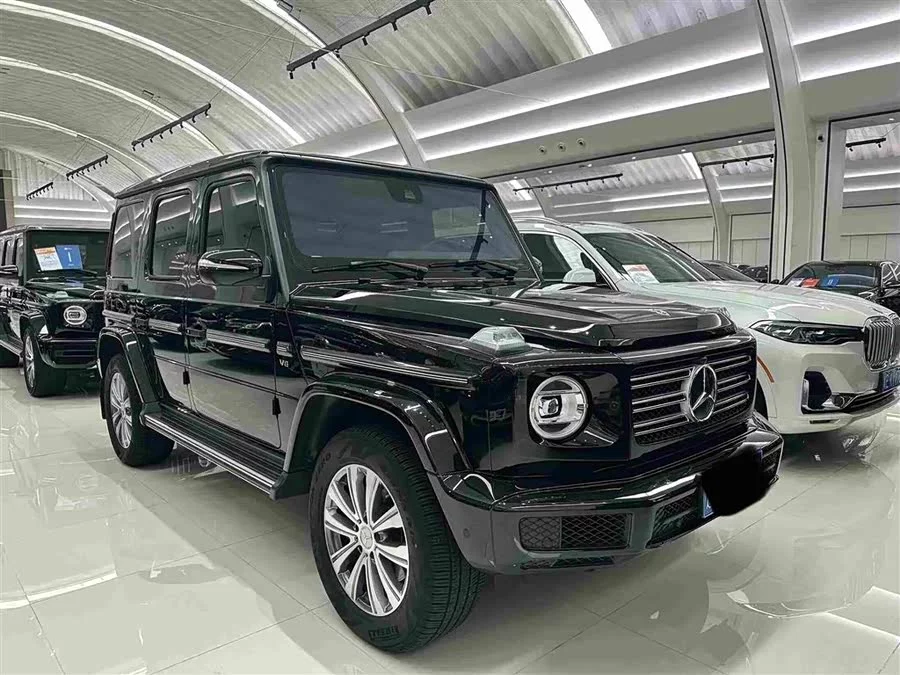 Mercedes Benz G-rated