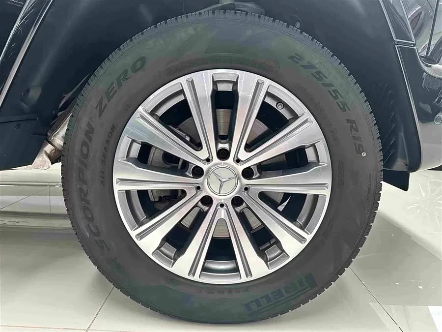 Mercedes Benz G-rated